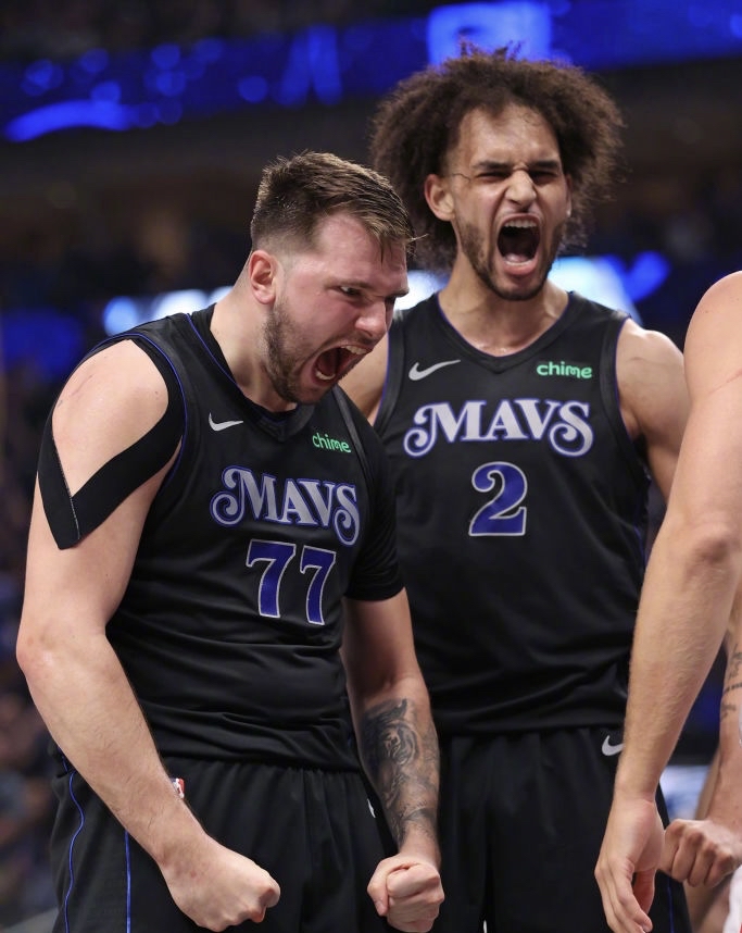 九游体育APP-利拉德重返开拓者