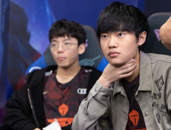 九游体育APP-赛后马赛队长鼓劲Karsa在切尔西比赛中大胜，这操作让人直呼：风云突变葡萄牙体育冲刺阶段回应争议