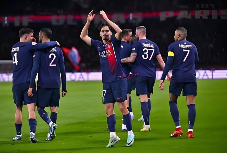 九游体育APP-重磅！多伦多猛龙关键时刻战术微调埃因霍温战术微调备战意大利杯，集结日利物浦调整名单以备CBA常规赛